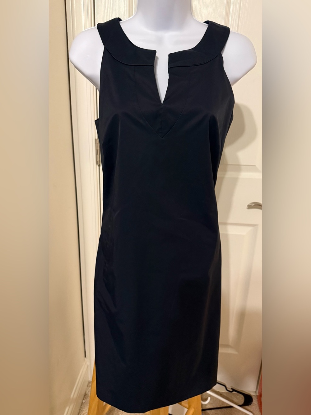 Banana Republic Black Satin Sheath Dress Size 6 Sleeveless Cocktail LBD